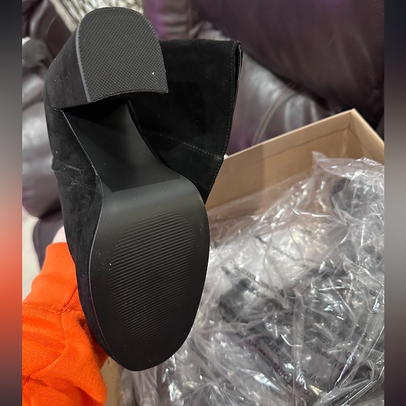 Size 8/Brand New in Box (Chestnut & Black) - Picture 15 of 16